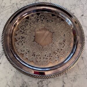 Taunton Silverplate Sheridan collection tray. 12 inches. EUC needs polish